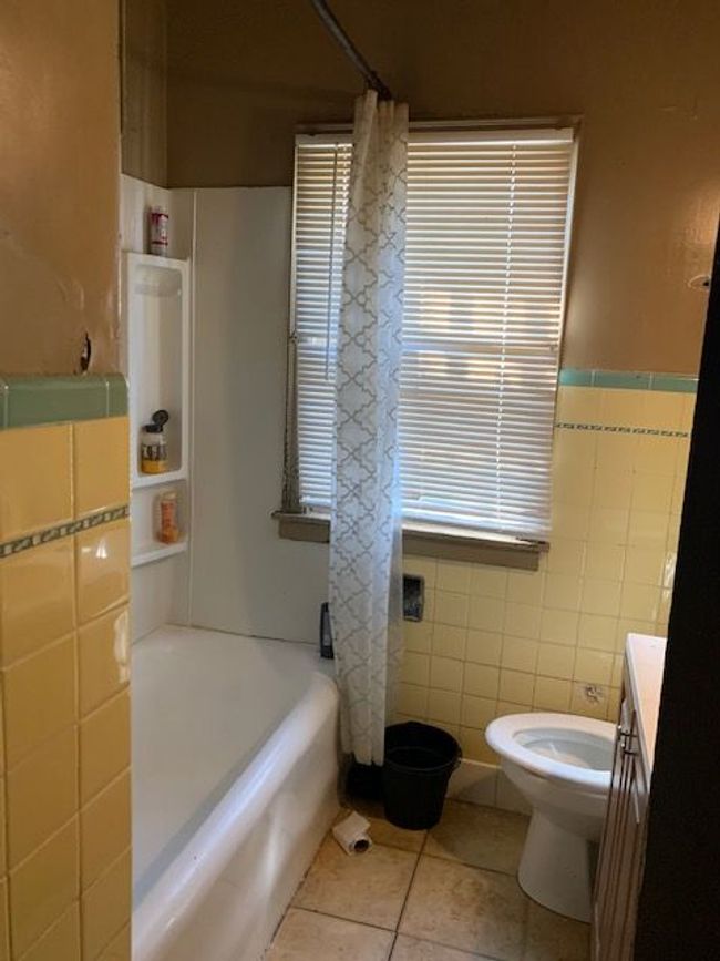 2321 Concord St, House other with 3 bedrooms, 2 bathrooms and null parking in Flint MI | Image 5