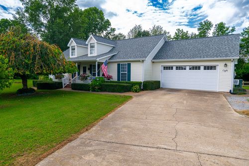 8 Long Meadow Dr, Fayetteville, TN, 37334-8068 | Card Image