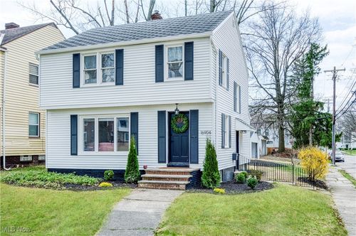 16904 Invermere Ave, Cleveland, OH, 44128-1558 | Card Image