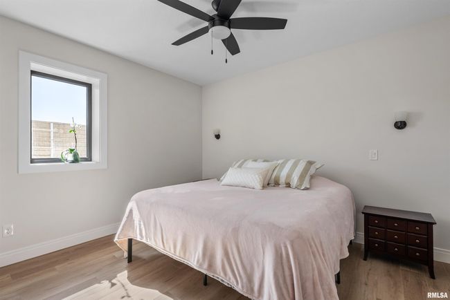 24024 185 Th St, House other with 4 bedrooms, 4 bathrooms and null parking in Bettendorf IA | Image 32
