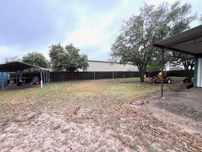 206 Hinton St, House other with 2 bedrooms, 2 bathrooms and null parking in Three Rivers TX | Image 10