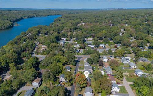 12 Overlook Rd, Narragansett, RI, 02882-1253 | Card Image