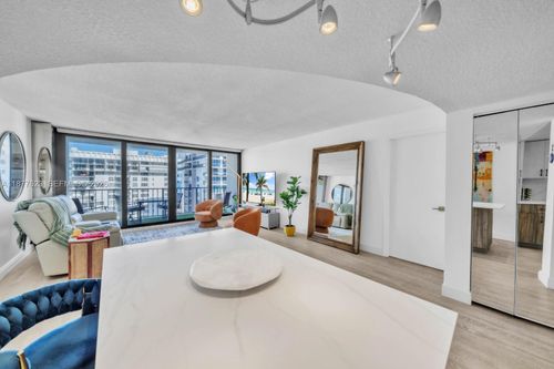 2504-2401 S Ocean Dr, Hollywood, FL, 33019-2642 | Card Image