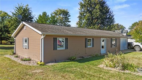 625 Peru Olena Rd W, Norwalk, OH, 44857-9748 | Card Image