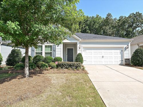 8512 Pennegrove Cir, Charlotte, NC, 28214-8083 | Card Image