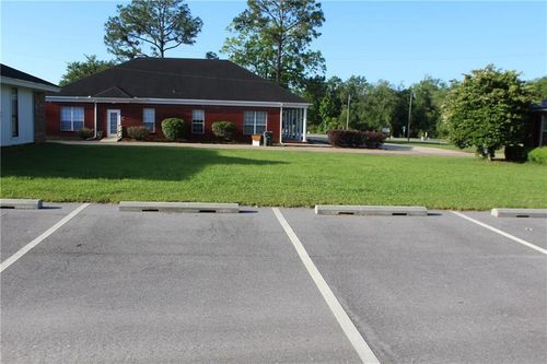 117 W Camphor Ave, Foley, AL, 36535-3519 | Card Image