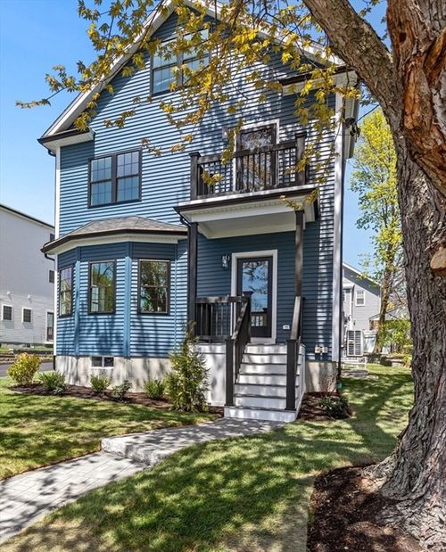 35-35 Summer Street, Arlington, MA, 02474 | Card Image