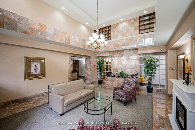 1507 - 5 Lisa St, Condo with 3 bedrooms, 2 bathrooms and 1 parking in Brampton ON | Image 5