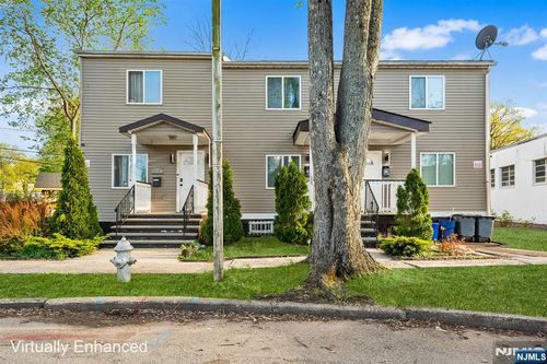 48 Lake St, East Orange, NJ, 07017-1704 | Card Image