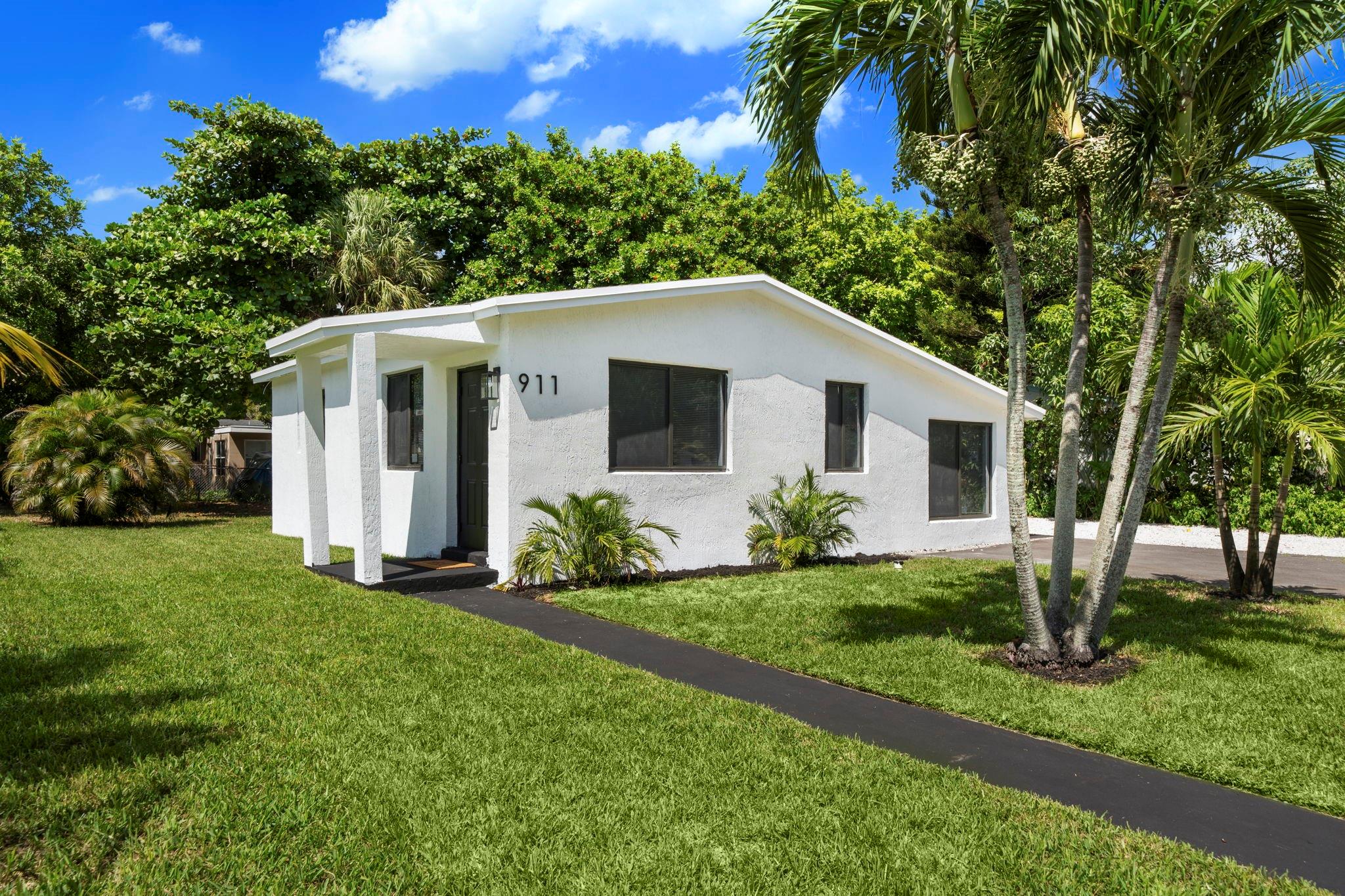 34th Ave, Lauderhill, FL 33311
