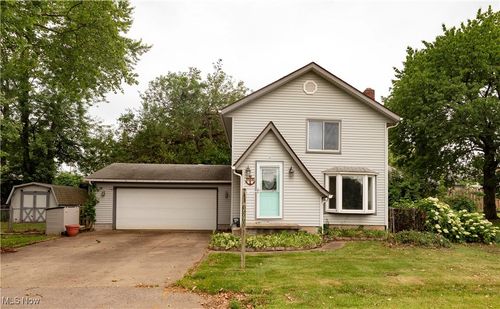 3590 Ponciana Ave, Coventry Township, OH, 44319-2213 | Card Image