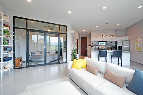 305-5601 Smetana Dr, Minnetonka, MN, 55343-9171 | Card Image