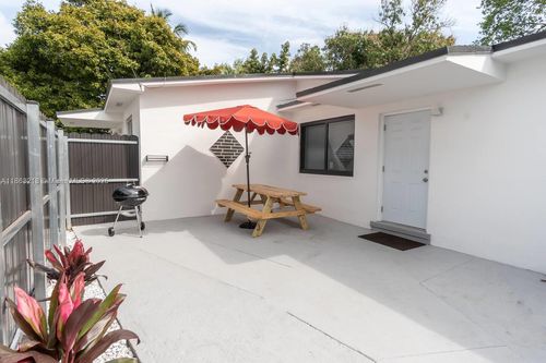 1-7815 Nw 5th Ct, Miami, FL, 33150 | Card Image