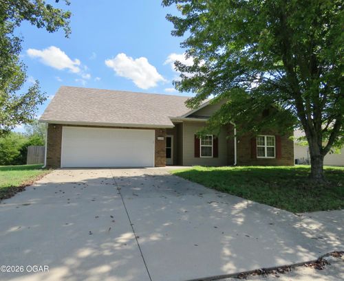 1605 Brewster Ln, Webb City, MO, 64870-2942 | Card Image