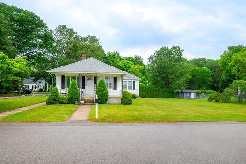 99 Oak St, North Attleboro, MA, 02760-3116 | Card Image
