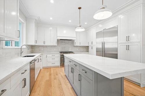 28 Pin Oak Ct, Westport, CT, 06880-1022 | Card Image