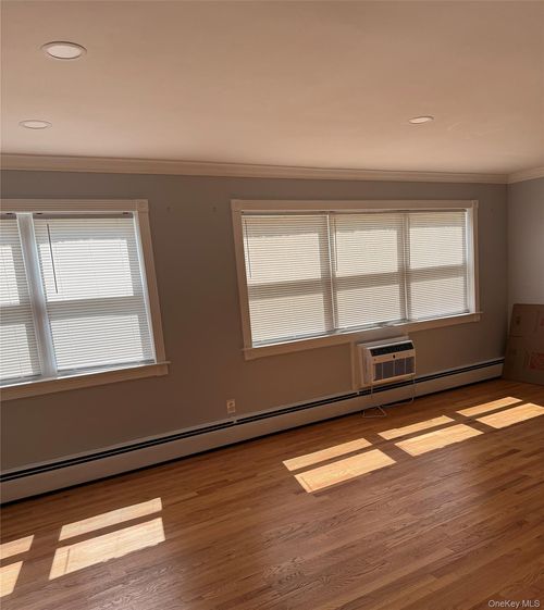 apt-b-221 N Middletown Rd, Pearl River, NY, 10965-1130 | Card Image