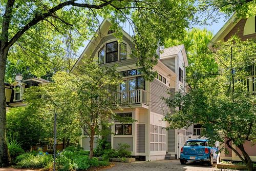 11-11 Frost St, Cambridge, MA, 02140-1502 | Card Image