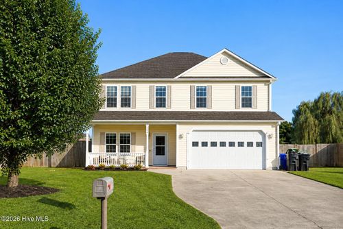 103 Amberwine Cir, Richlands, NC, 28574-8412 | Card Image