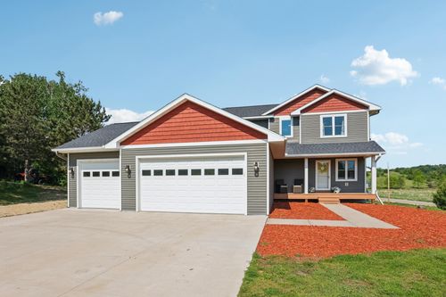 694 104th St, Roberts, WI, 54023-8357 | Card Image