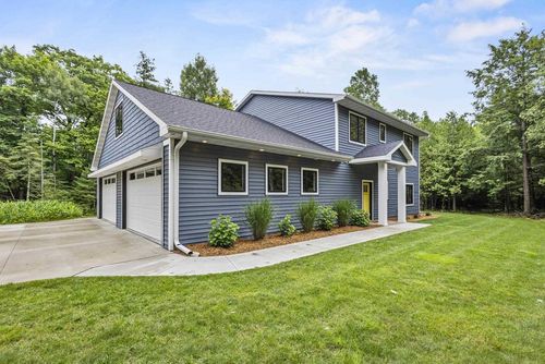 6892 Bay Shore Drive, Egg Harbor, WI, 54209 | Card Image