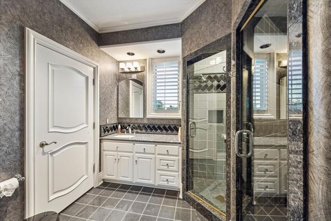 EN-SUITE FULL BATH (with steam shower) | Image 32