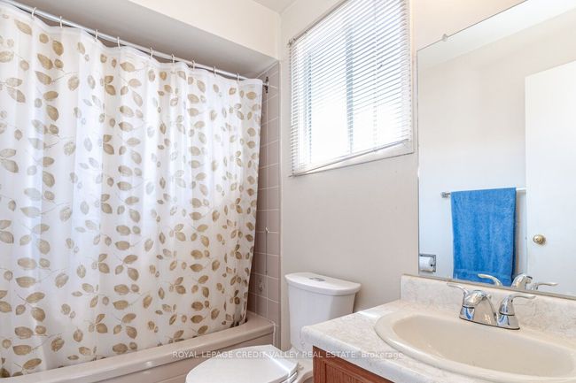 10 Polygon Crt, House other with 4 bedrooms, 3 bathrooms and 4 parking in Brampton ON | Image 22