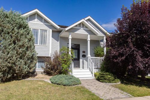 717 Lancaster Dr, Red Deer, AB, T4R2T5 | Card Image