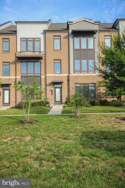 1602 Rocky Shale Ter Se, LEESBURG, VA, 20175-4736 | Card Image