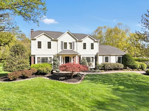 7 Evergreen Ct, Hillsborough, NJ, 08844-3816 | Card Image