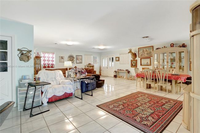 9299 Jamaica Dr, House other with 4 bedrooms, 2 bathrooms and null parking in Cutler Bay FL | Image 4