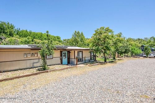 902 N 14th St, Cottonwood, AZ, 86326-3897 | Card Image