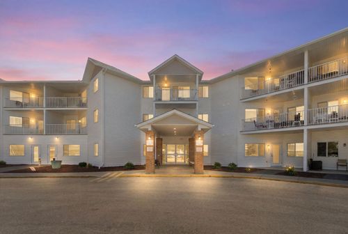 210-3 Parklane Way, Strathmore, AB, T1P1N6 | Card Image