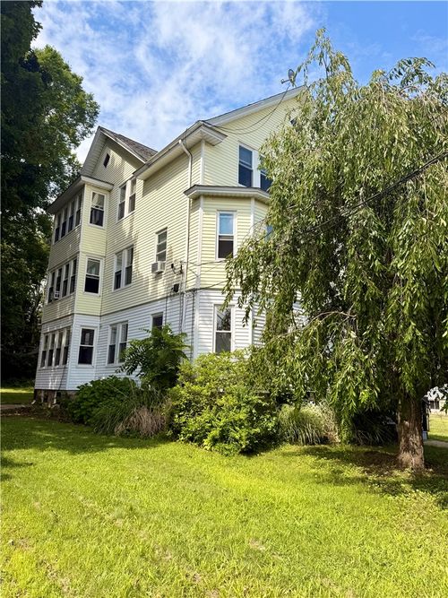34 Pelletier Ave, Woonsocket, RI, 02895-5728 | Card Image