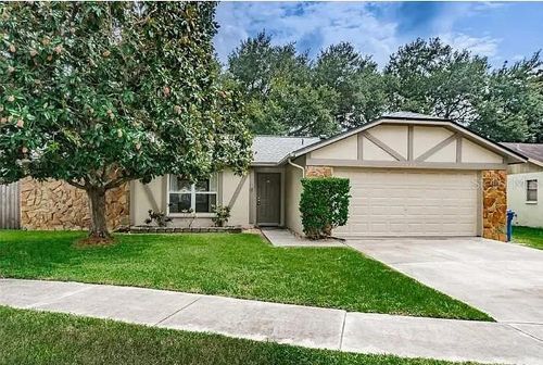 557 Rapid Falls Dr, Brandon, FL, 33511-7555 | Card Image