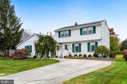 125 Trent Rd, TURNERSVILLE, NJ, 08012-1823 | Card Image