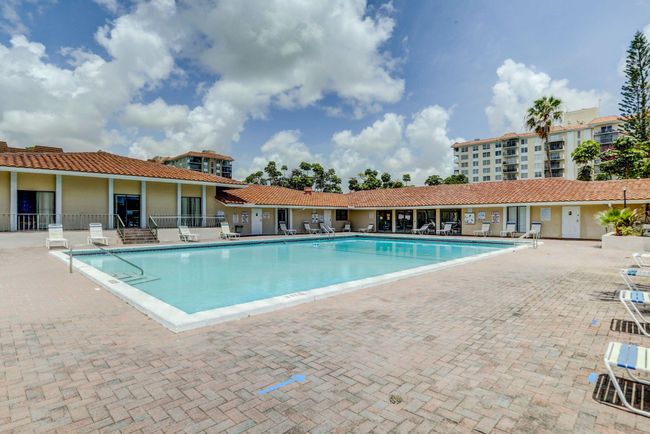 APT-914 - 4174 Inverrary Dr, Condo with 2 bedrooms, 2 bathrooms and null parking in Lauderhill FL | Image 49