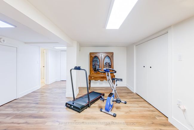 12 Wesley Ave, House other with 3 bedrooms, 4 bathrooms and 6 parking in Mississauga ON | Image 42