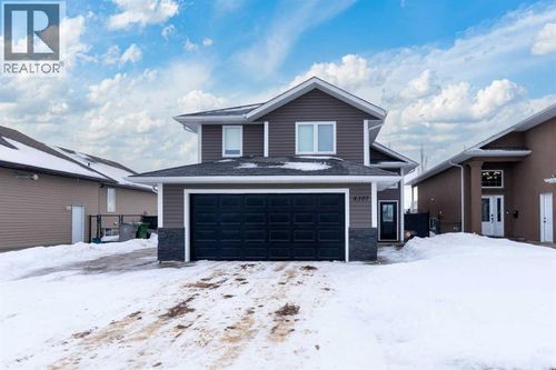 4307 32 St, Lloydminster, SK, S9V2E6 | Card Image