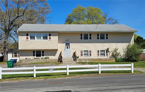 99 Pender Ave, Warwick, RI, 02889-4804 | Card Image