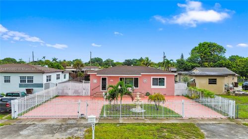 541 E 58th St, Hialeah, FL, 33013-1314 | Card Image