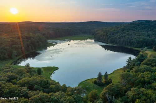 19 Roberts Rd, Sandisfield, MA, 01255-9740 | Card Image