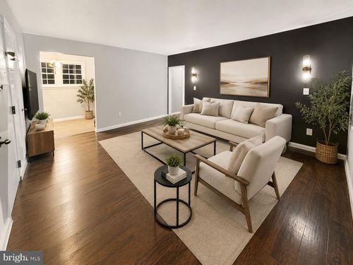 302-44 49th St Se, WASHINGTON, DC, 20019-6270 | Card Image
