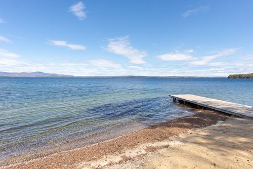 252 Chestnut Dr, Gilford, NH, 03249-7415 | Card Image