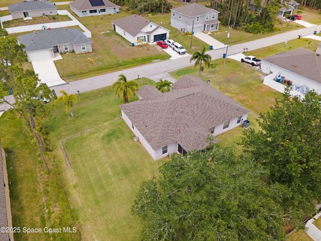 466 Olney St Sw, House other with 3 bedrooms, 2 bathrooms and null parking in PALM BAY FL | Image 5