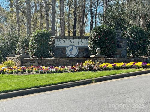 125 Whisper Lake Dr, New London, NC, 28127-9173 | Card Image