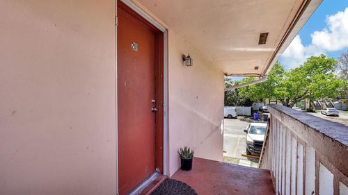 apt-201d-7471 Sw 10th Ct, North Lauderdale, FL, 33068-2348 | Card Image