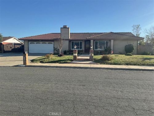 8234 Stonewood Ln, Jurupa Valley, CA, 92509-7143 | Card Image