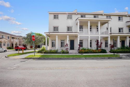 27503 Sw 139th Psge, Homestead, FL, 33032-6690 | Card Image
