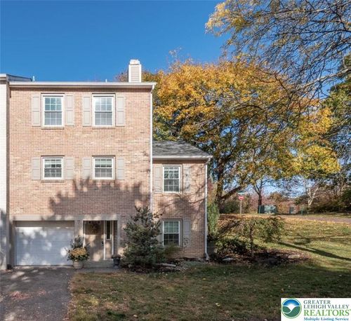 8309 Countryside Ln, FOGELSVILLE, PA, 18051-1506 | Card Image